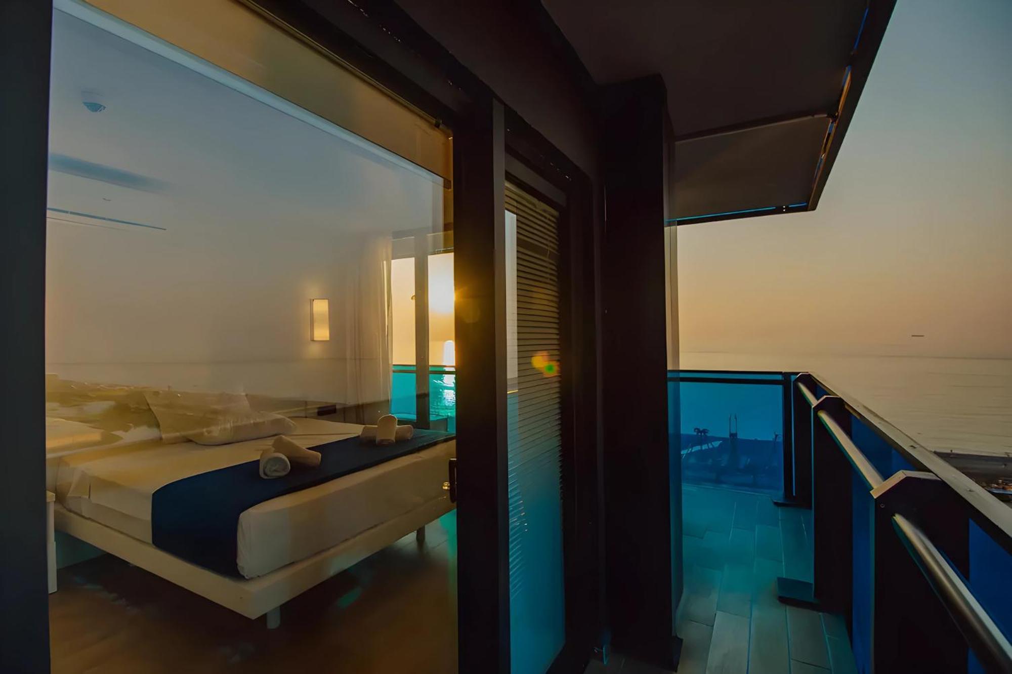 Appartamento View From Above Orbi City Batumi Esterno foto
